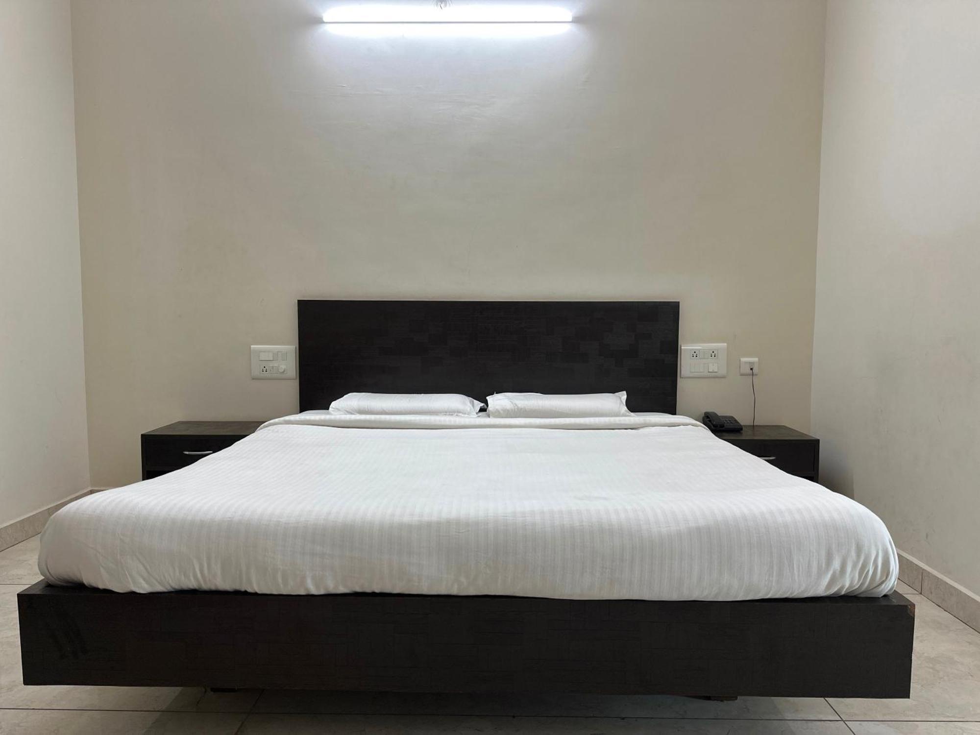 Super Hotel O Sar Residency Nanjangud Eksteriør bilde